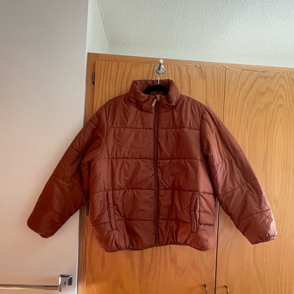 Universal Thread caramel puffy